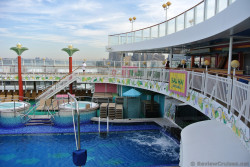 Fountain running on Bali Hai Bar & Grill aboard Norwegian Gem docked in New York.jpg